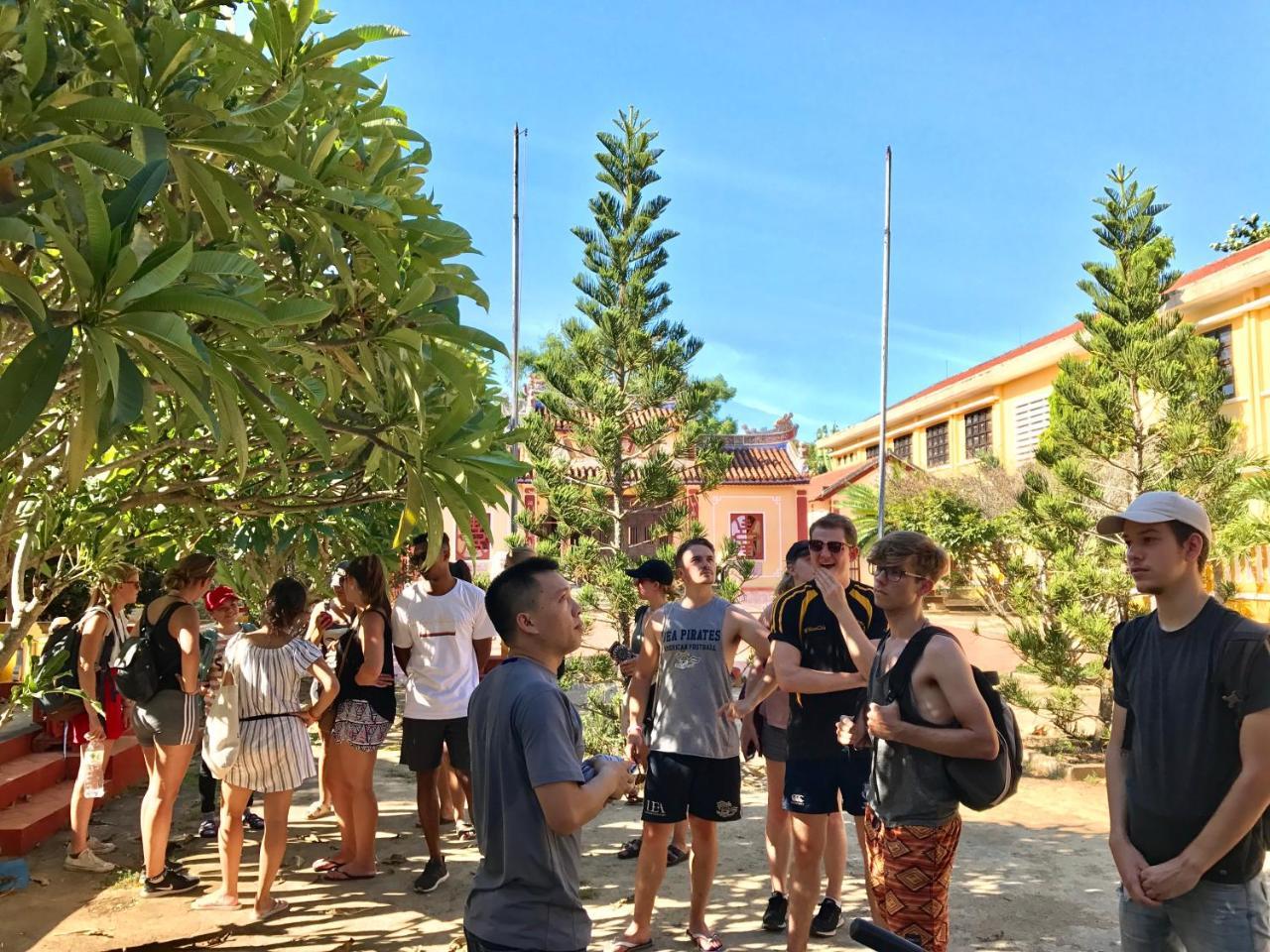 Tribee Kinh Hostel & Bar Хой Ан Екстериор снимка