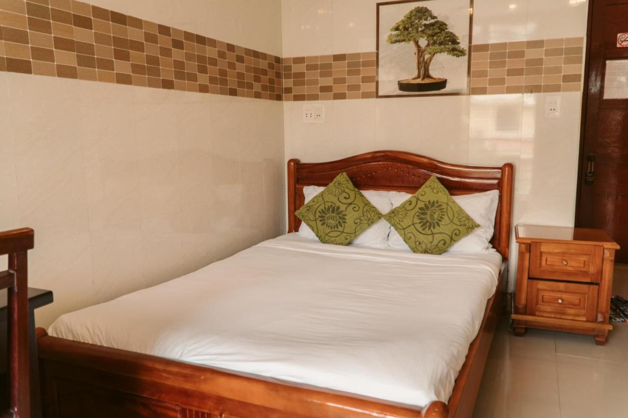 Tribee Kinh Hostel & Bar Хой Ан Екстериор снимка